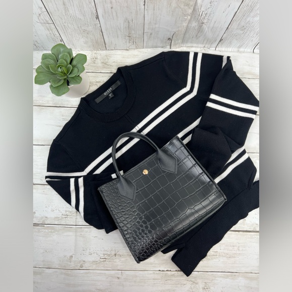 Women's Guess Black and White Striped Cropped Long Sleeve Cropped Sweater Size S - Picture 3 of 11